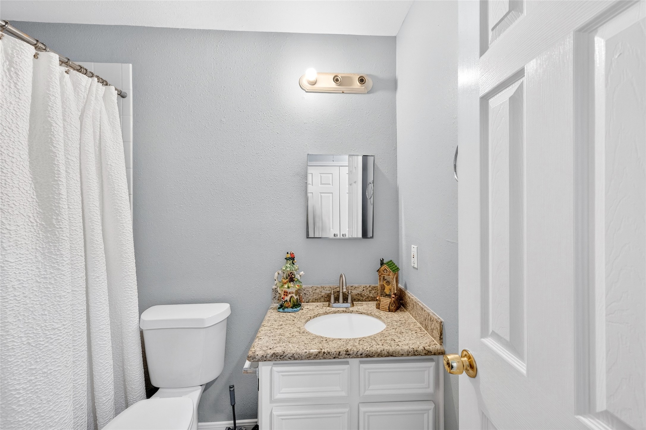 2135 Falling Oaks Road Houston, TX 77038 - Photo 17 of 38