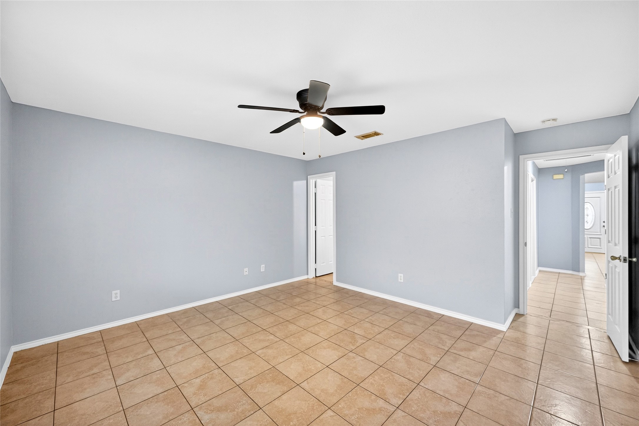 2135 Falling Oaks Road Houston, TX 77038 - Photo 19 of 38