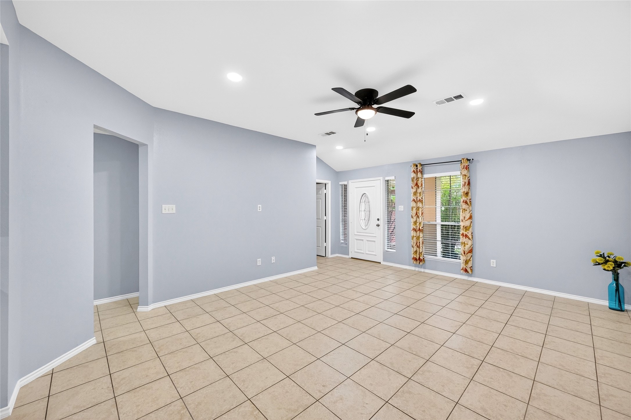 2135 Falling Oaks Road Houston, TX 77038 - Photo 26 of 38