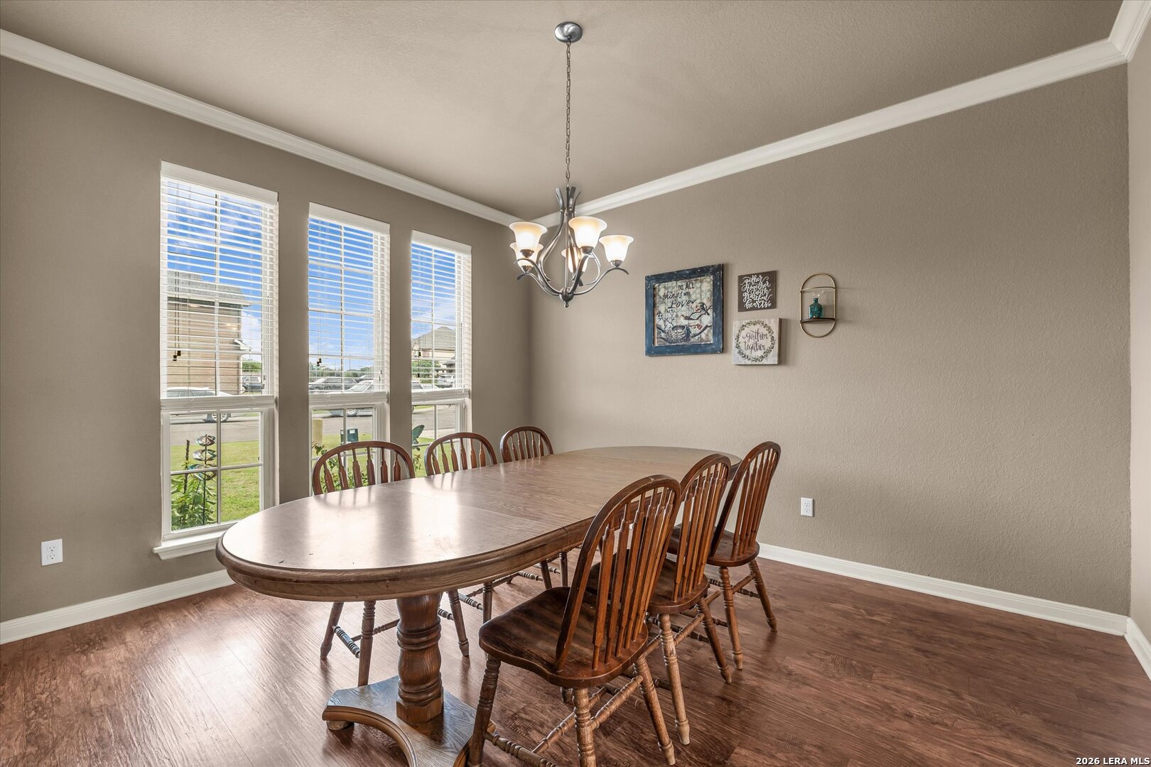 10828 Aurora Drive Waco, TX 76708 - Photo 4 of 29