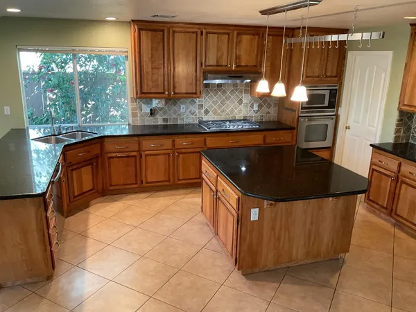 $1,200,000 | 11939 Old Eureka Way, Gold River, CA 95670