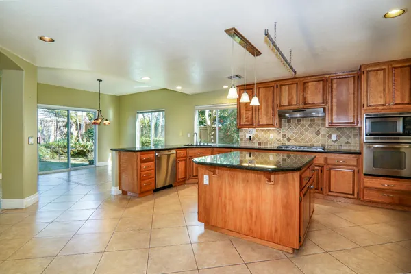 $1,200,000 | 11939 Old Eureka Way, Gold River, CA 95670
