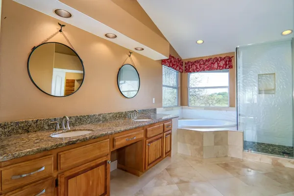 $1,200,000 | 11939 Old Eureka Way, Gold River, CA 95670