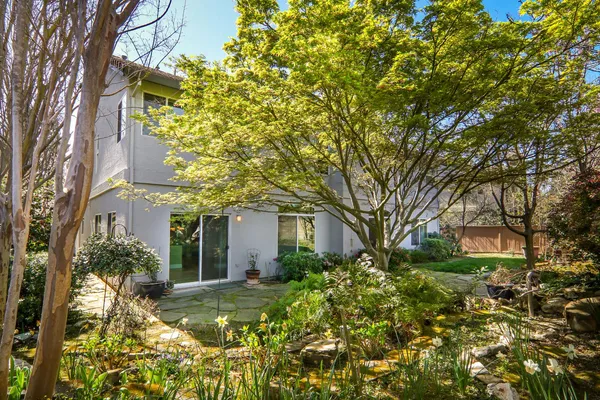 $1,200,000 | 11939 Old Eureka Way, Gold River, CA 95670