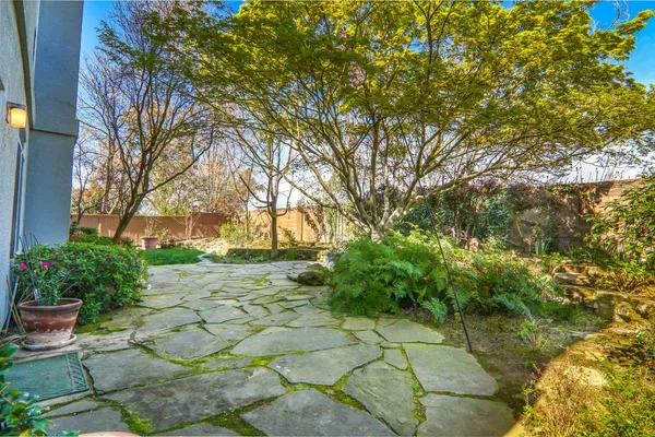 $1,200,000 | 11939 Old Eureka Way, Gold River, CA 95670