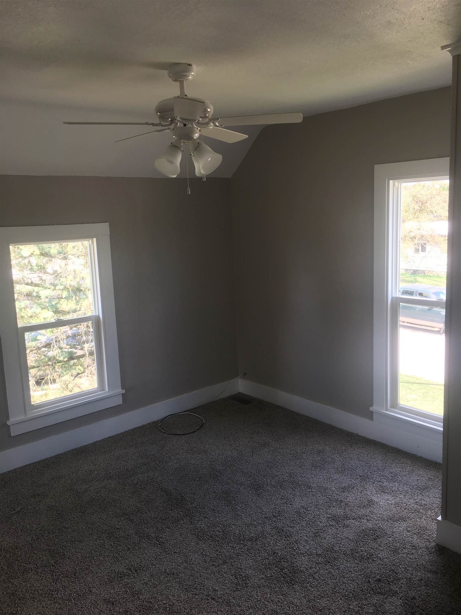 114 Western Avenue Butler, IN 46721 - Photo 12 of 36