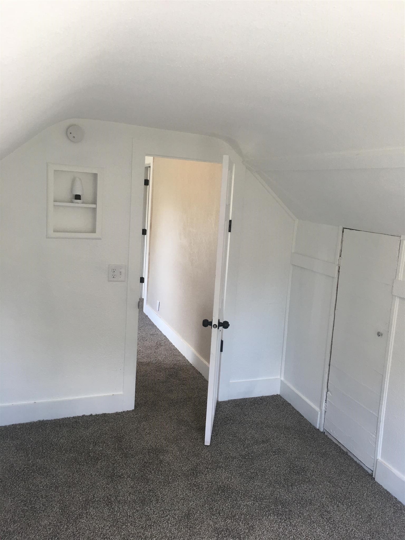 114 Western Avenue Butler, IN 46721 - Photo 17 of 36
