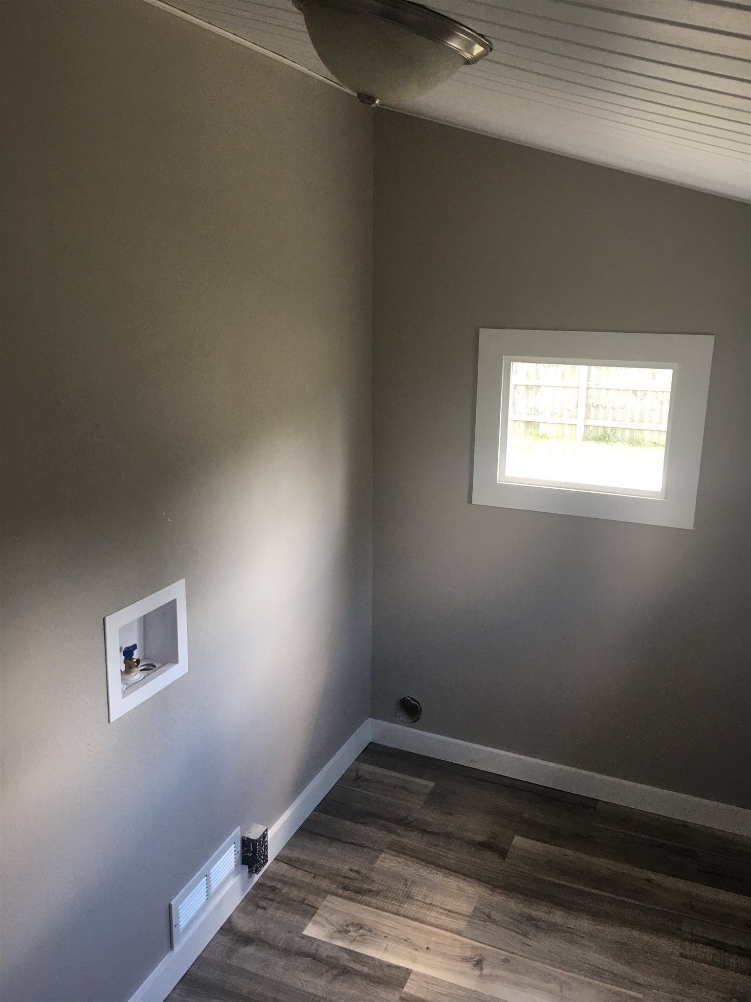 114 Western Avenue Butler, IN 46721 - Photo 21 of 36