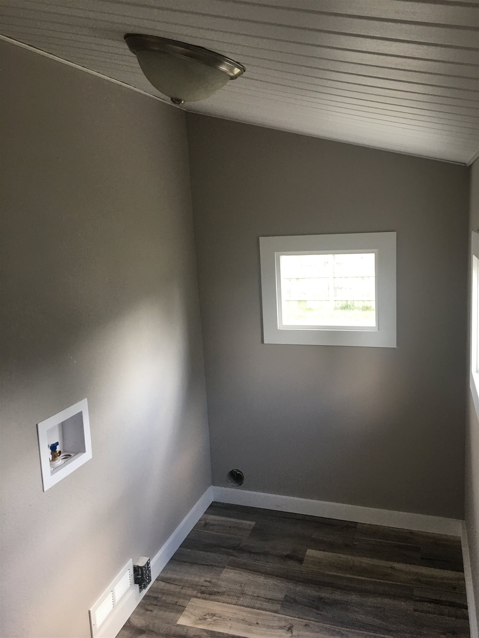114 Western Avenue Butler, IN 46721 - Photo 31 of 36
