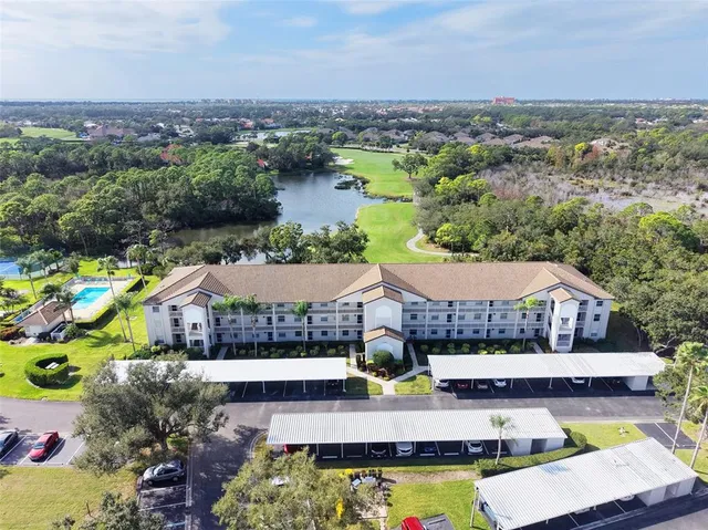 $305,000 | 8750 Olde Hickory Avenue, Unit 9207, Sarasota, FL 34238