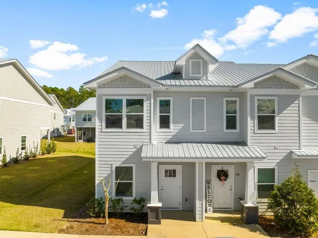 $1,650 | 238 North Sand Palm Road, Unit HORIZON, Freeport, FL 32439