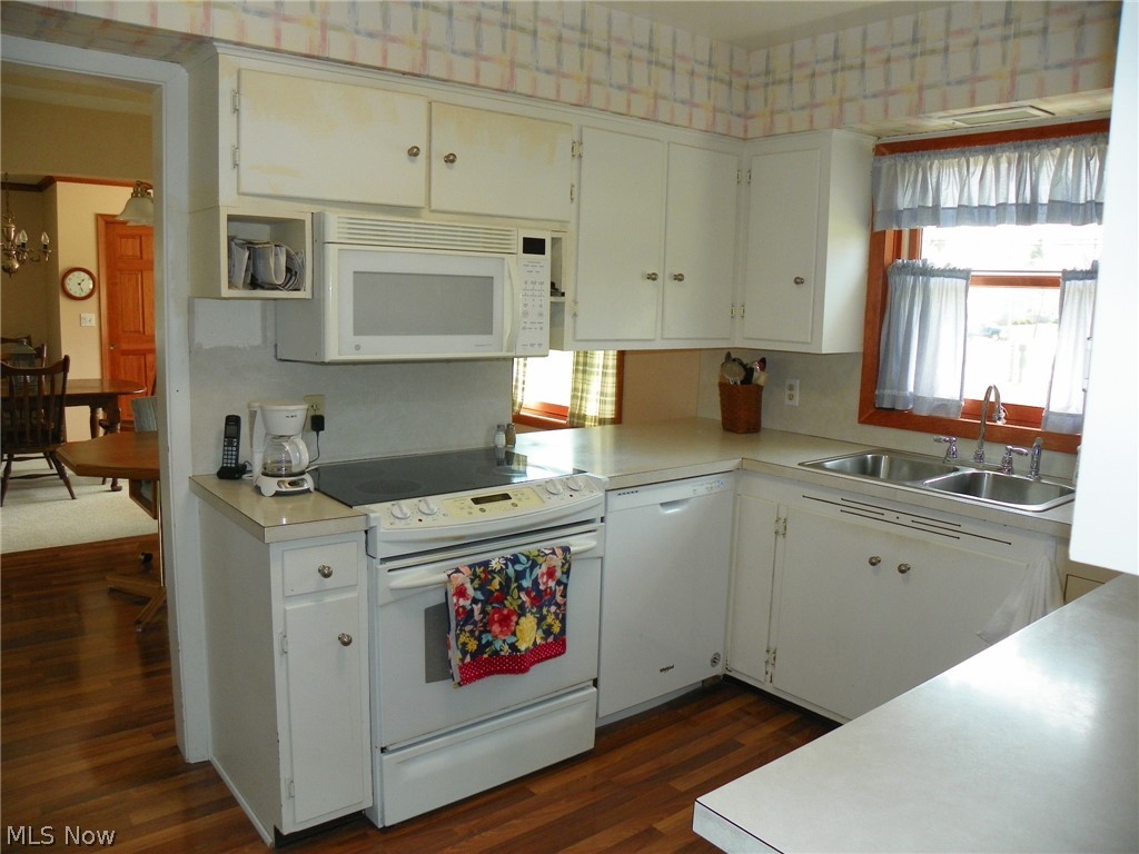 3113 Hillside Road Independence, OH 44131 - Photo 2 of 34 Gallery Image 2