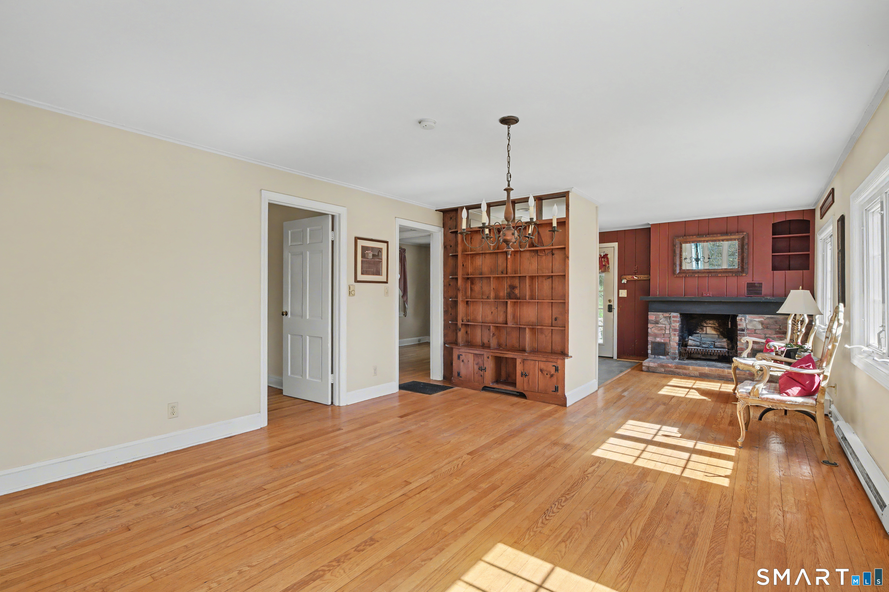 107 Horse Pond Road Madison, CT 06443 - Photo 13 of 44