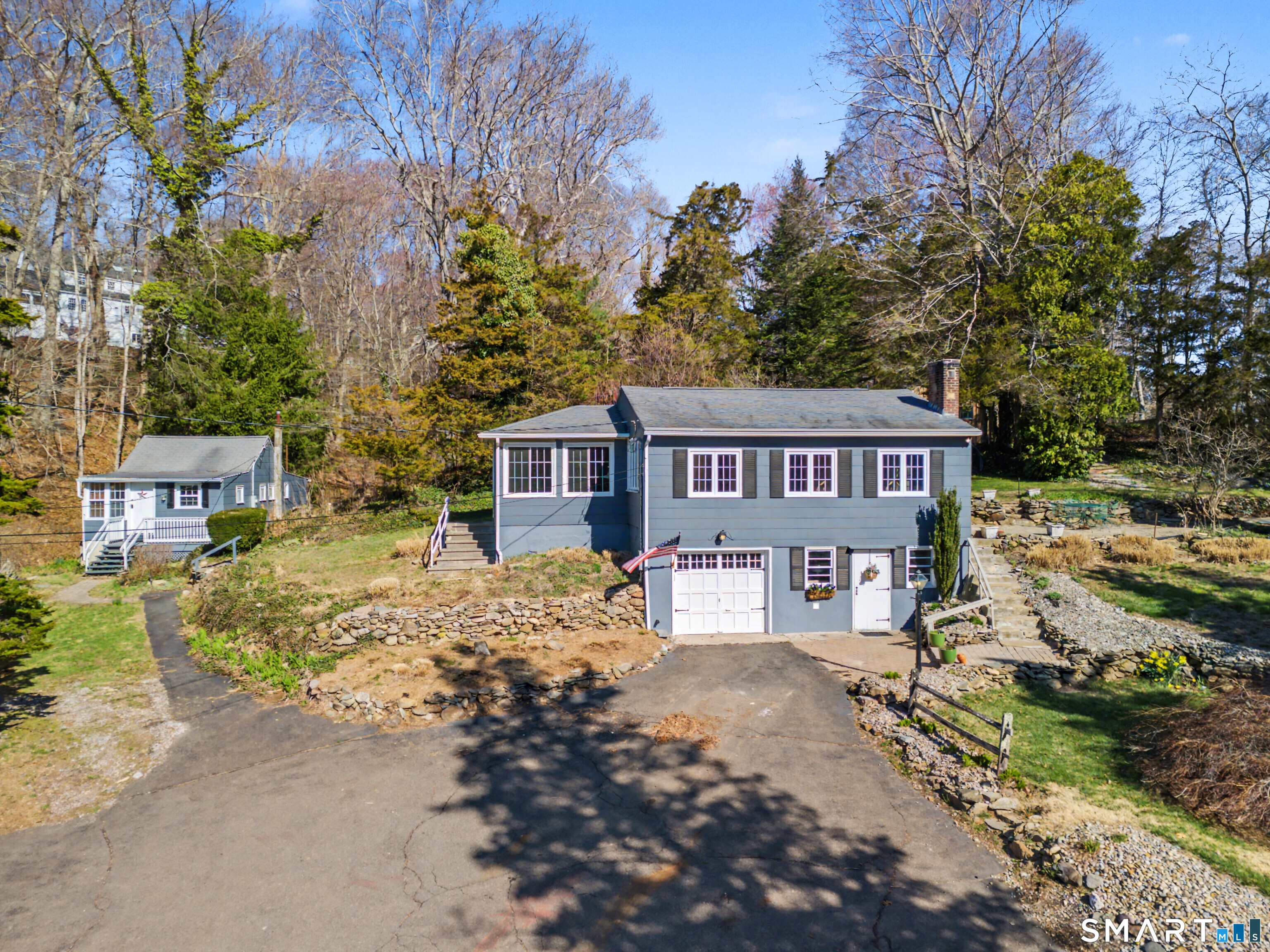 107 Horse Pond Road Madison, CT 06443 - Photo 2 of 44