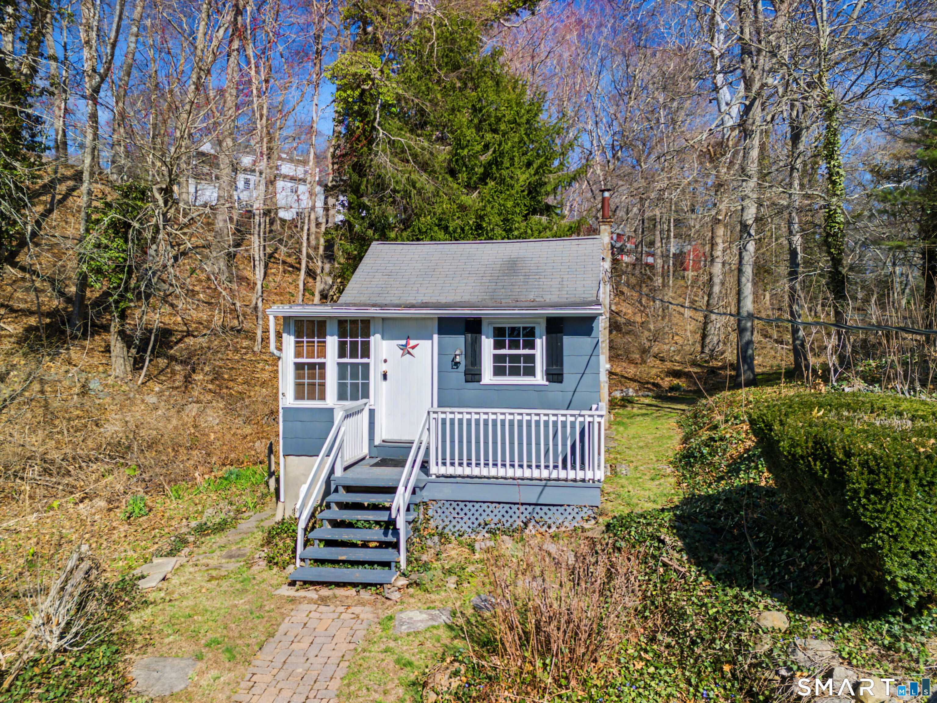 107 Horse Pond Road Madison, CT 06443 - Photo 9 of 44 Cottage