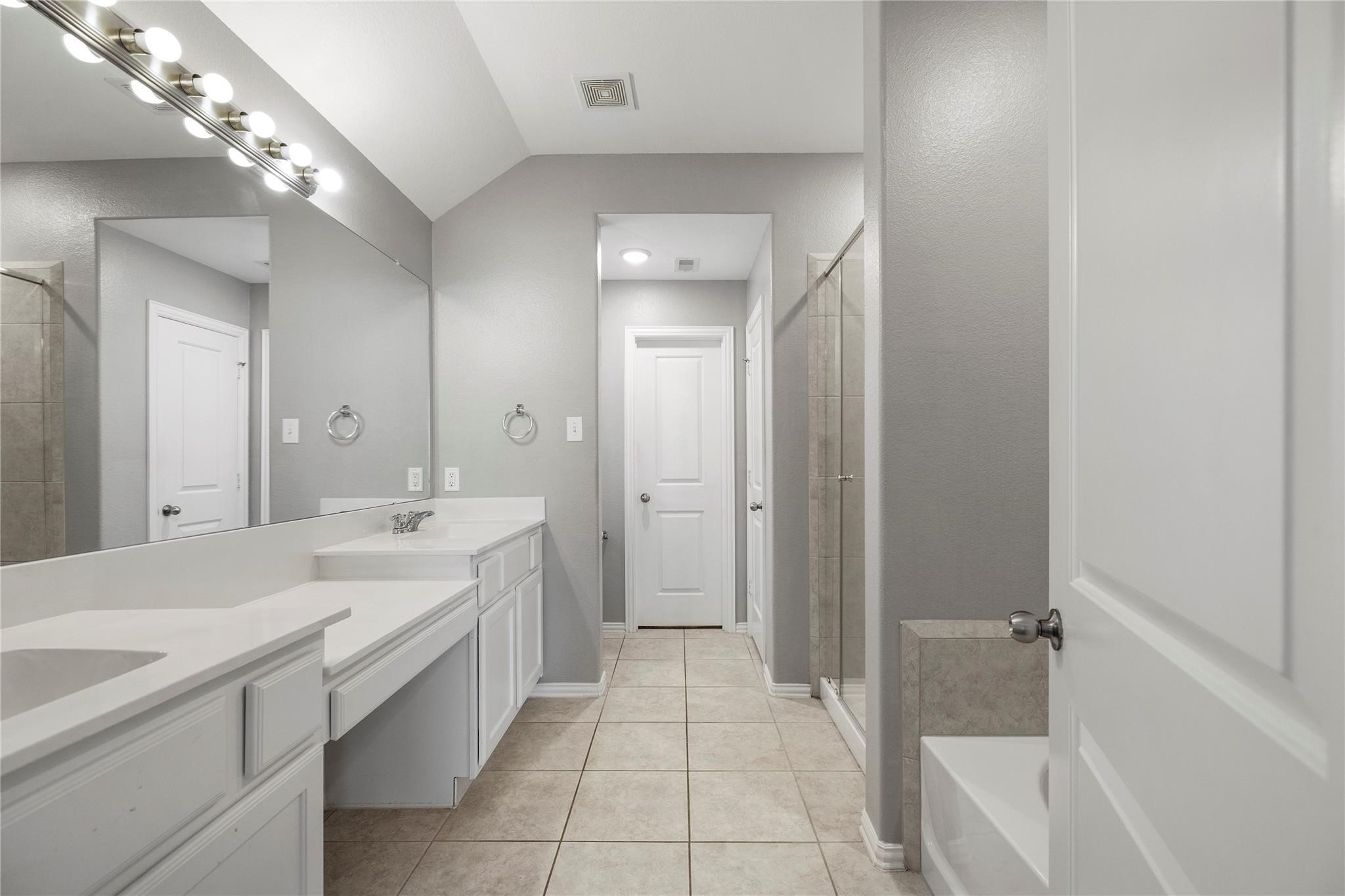 29507 Whitebrush Trace Drive Spring, TX 77386 - Photo 14 of 32 Primary bathroom with dual vanity and separate shower area.