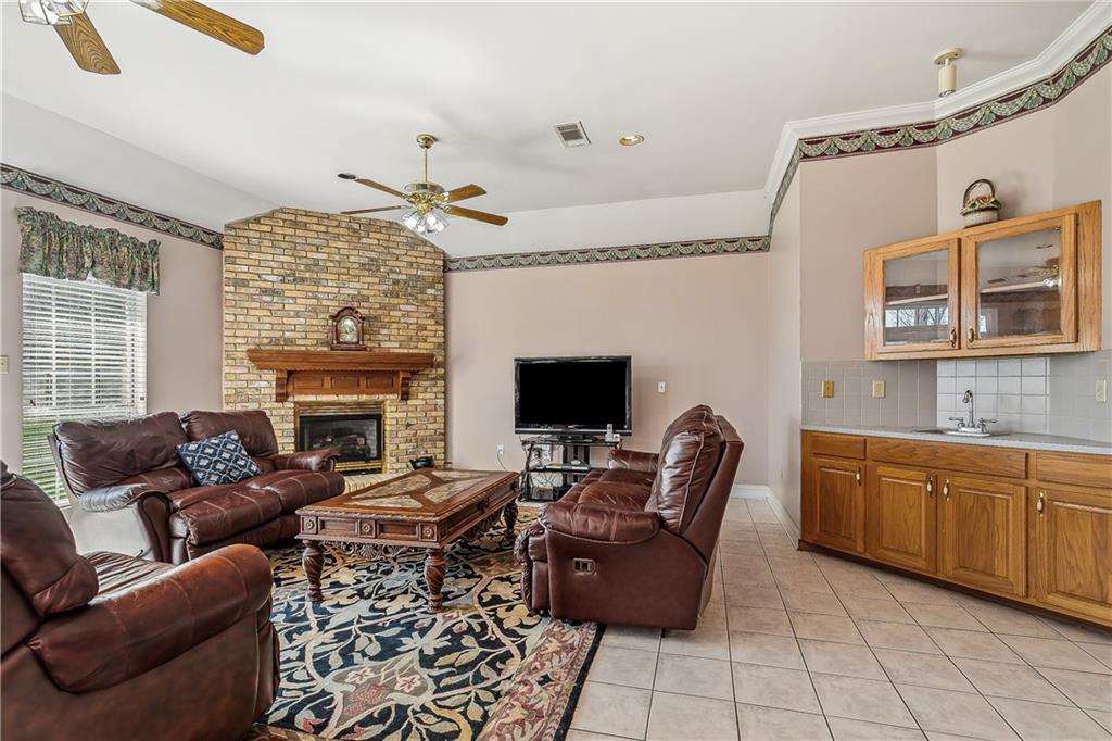 2303 Rue Simone Hammond, LA 70403 - Photo 2 of 31 Gallery Image 2