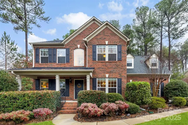 $769,900 | 401 Brookridge Drive, Mount Holly, NC 28120