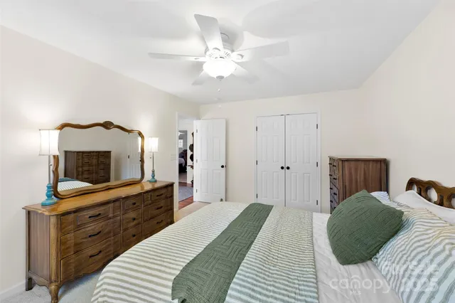 $769,900 | 401 Brookridge Drive, Mount Holly, NC 28120