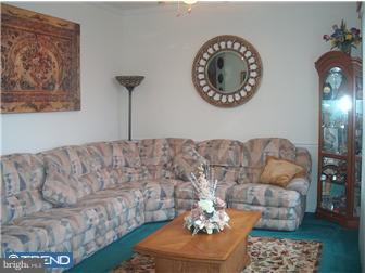 33 Keswick Road Hightstown, NJ 08520 - Photo 2 of 11 Gallery Image 2