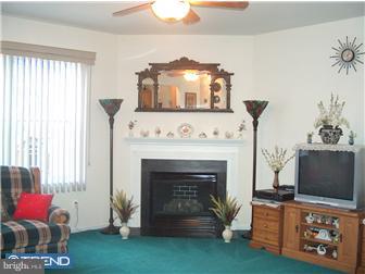 33 Keswick Road Hightstown, NJ 08520 - Photo 3 of 11 Gallery Image 3