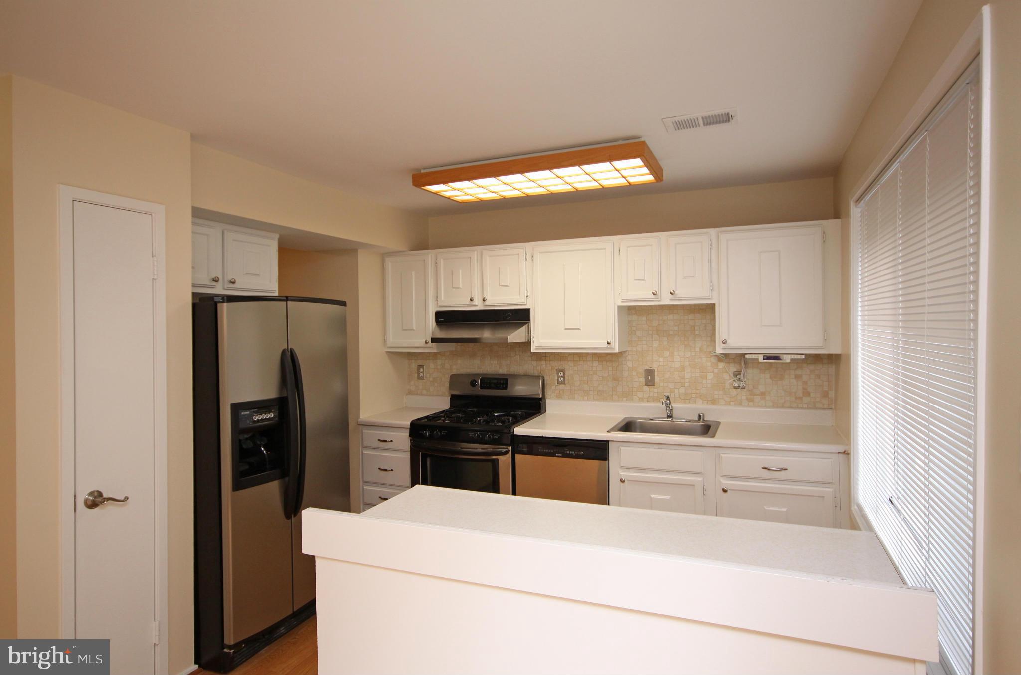 9424 Kilimanjaro Road Columbia, MD 21045 - Photo 13 of 30 Kitchen