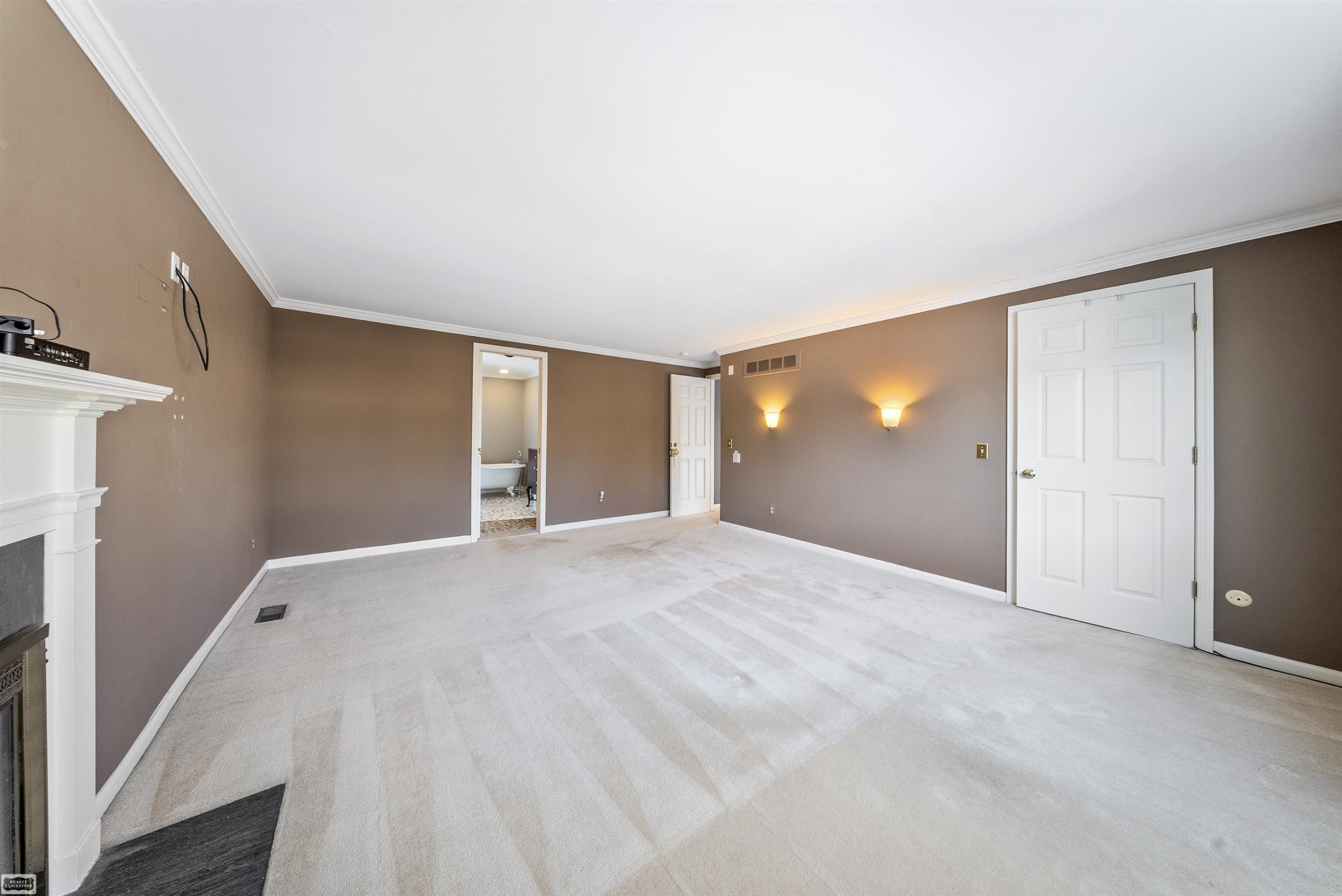 1030 Bishop Road Grosse Pointe, MI 48230 - Photo 32 of 61