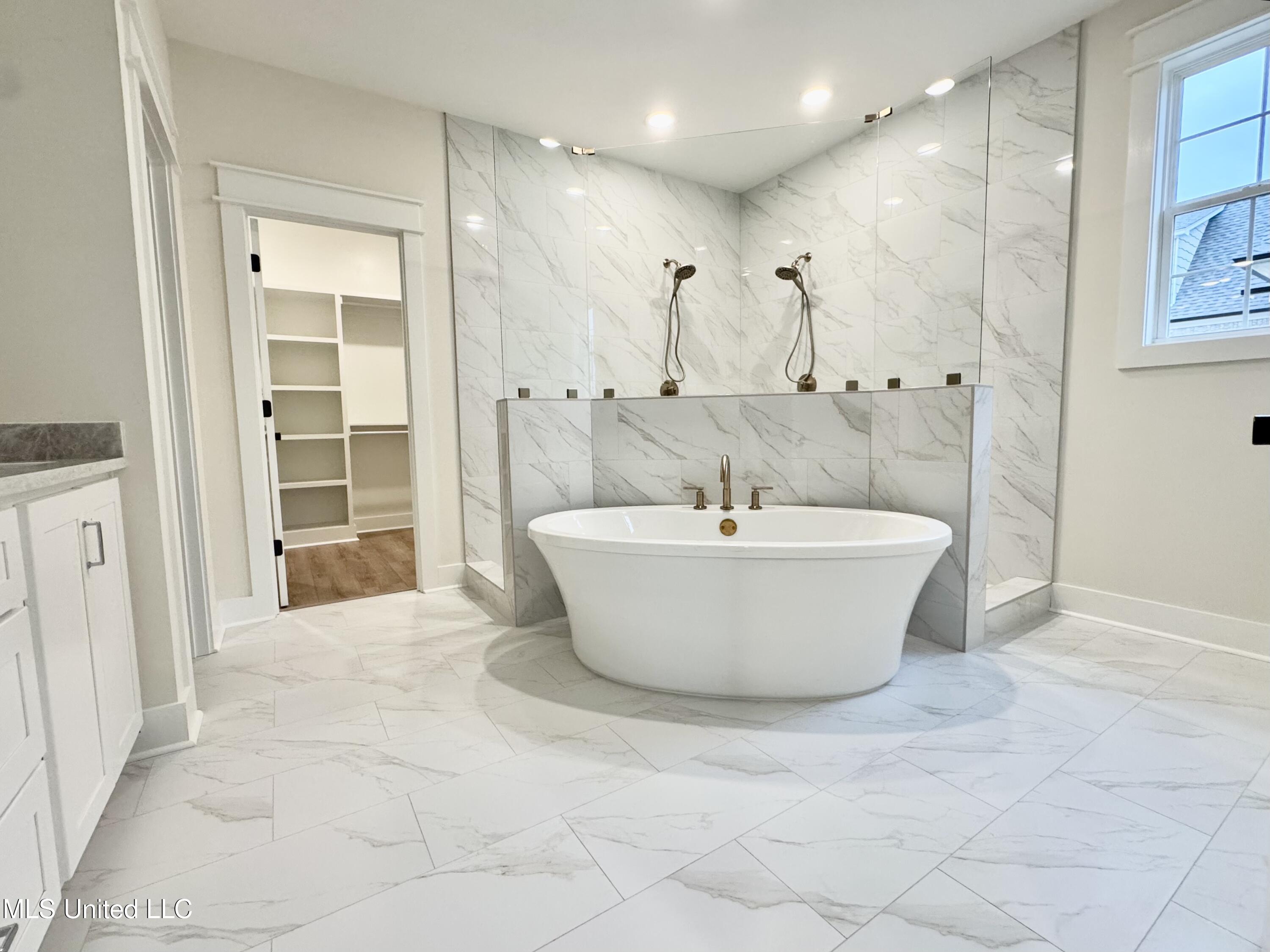 127 Bakersfield Way Nesbit, MS 38651 - Photo 19 of 35 IMG_3928