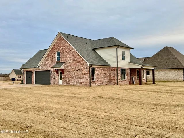 $499,900 | 127 Bakersfield Way, Nesbit, MS 38651