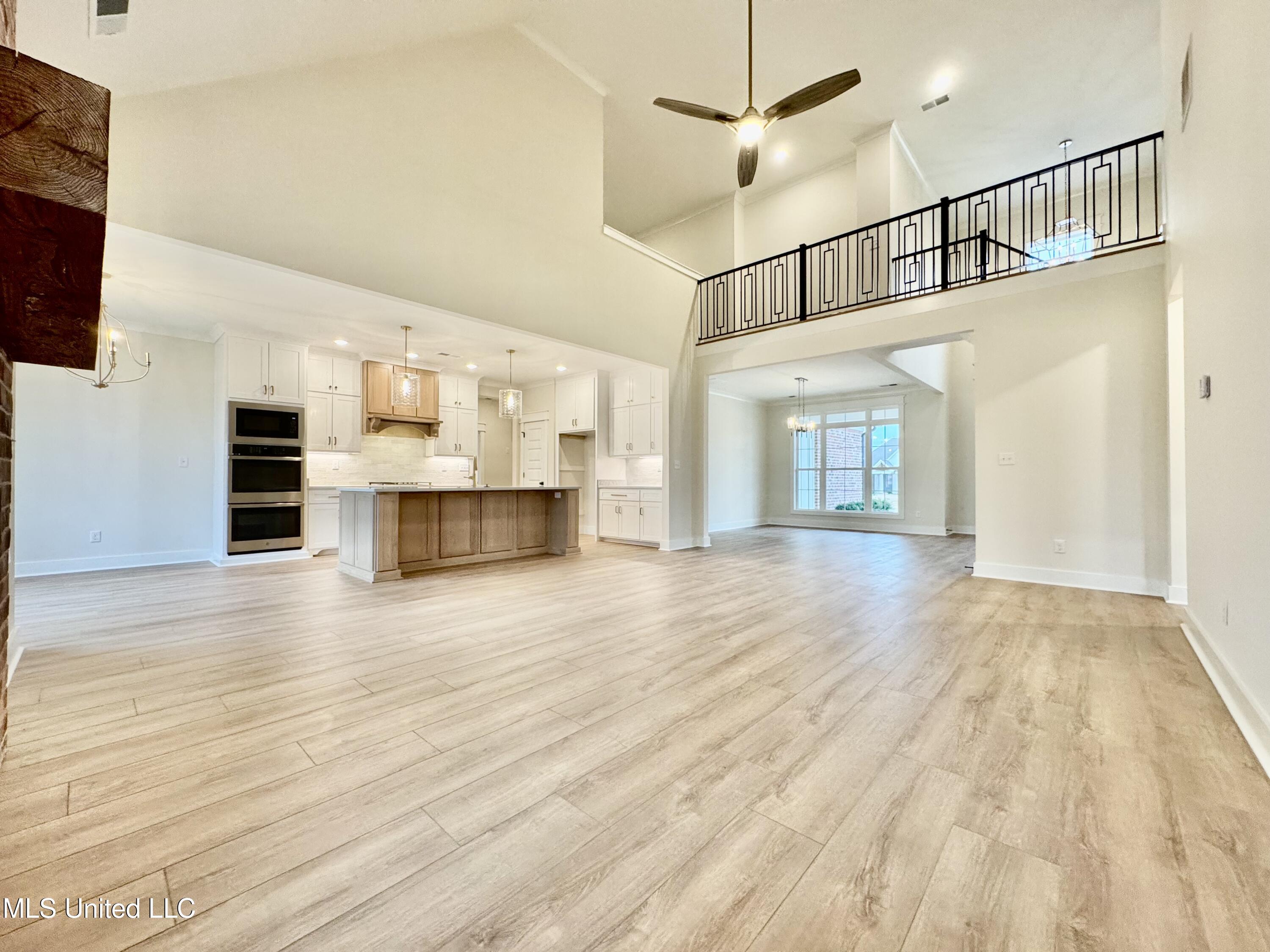 127 Bakersfield Way Nesbit, MS 38651 - Photo 10 of 35 IMG_3919