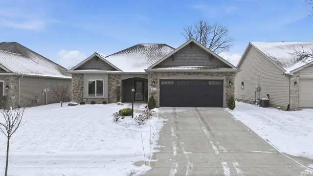 $330,000 | 832 Owls Point, Fort Wayne, IN 46825
