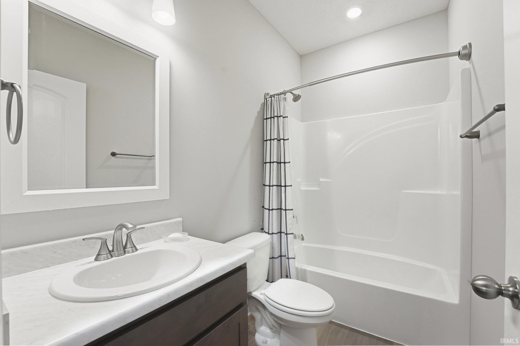 832 Owls Point Fort Wayne, IN 46825 - Photo 12 of 18