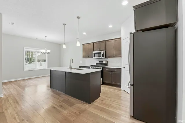 $330,000 | 832 Owls Point, Fort Wayne, IN 46825