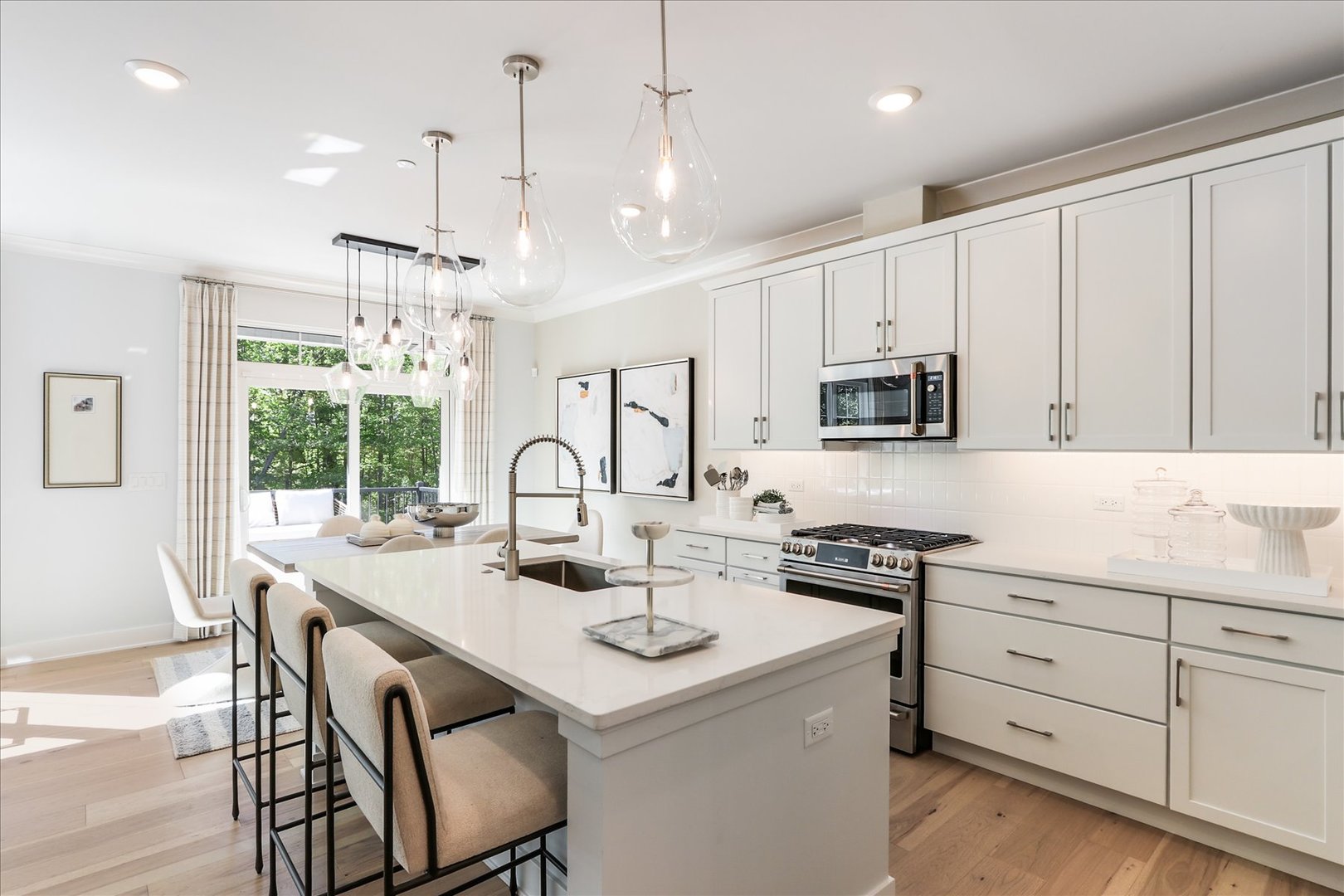 2022 Iron Ridge Lane Naperville, IL 60563 - Photo 12 of 32
