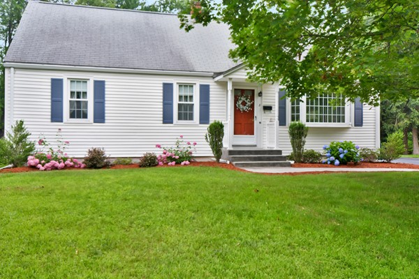 8 Madison Road Northborough, MA 01532 - Photo 1 of 24 Gallery Image 1