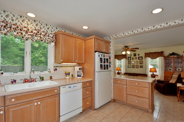 8 Madison Road Northborough, MA 01532 - Photo 10 of 24 Gallery Image 10