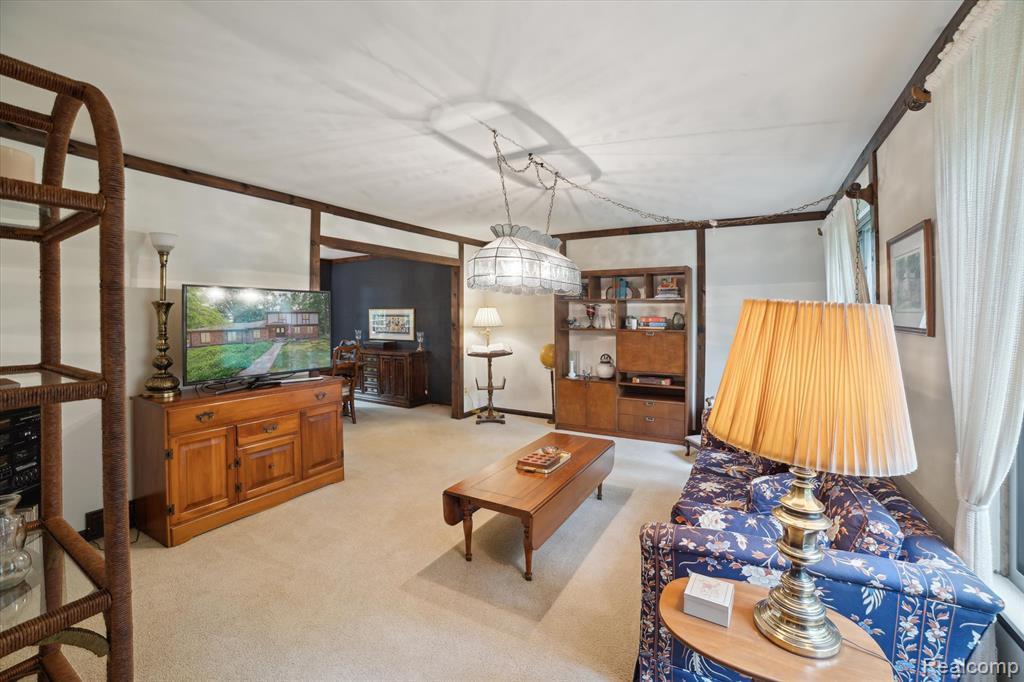 2915 Hillendale Drive Rochester Hills, MI 48309 - Photo 10 of 60
