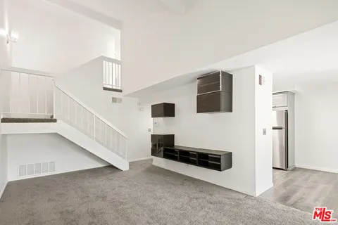 $639,000 | 24817 Sand Wedge Lane, Valencia, CA 91355