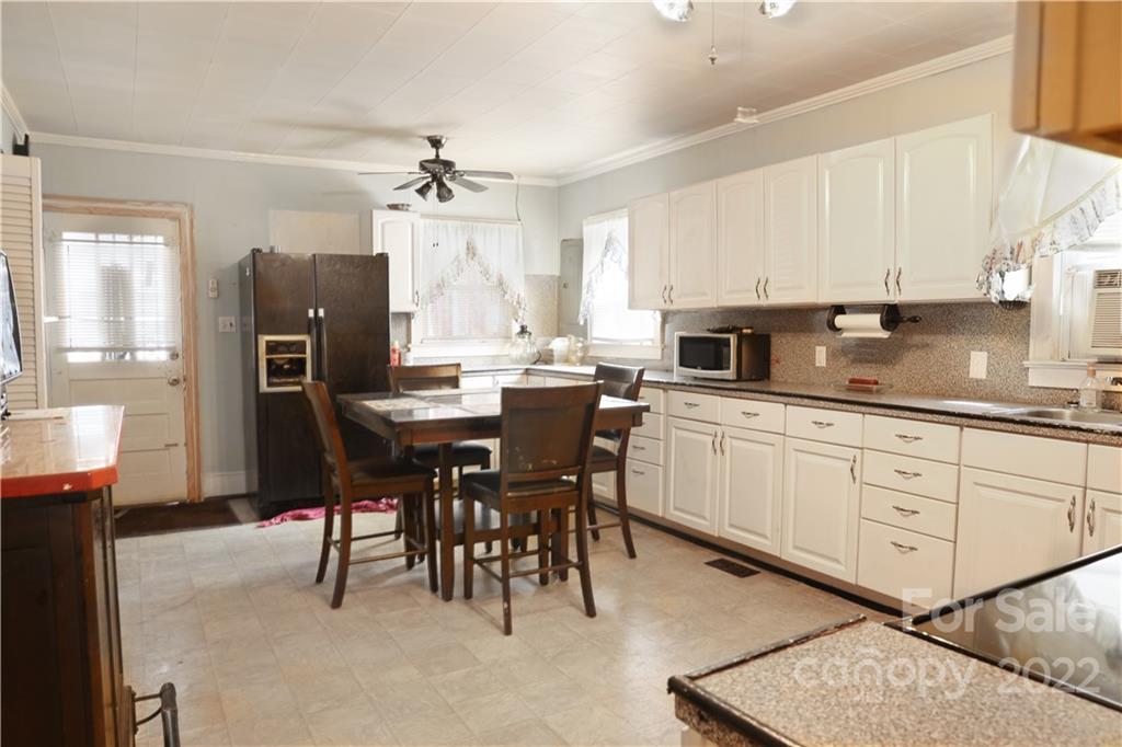 117 Pinckney Street Chester, SC 29706 - Photo 8 of 13 Gallery Image 8