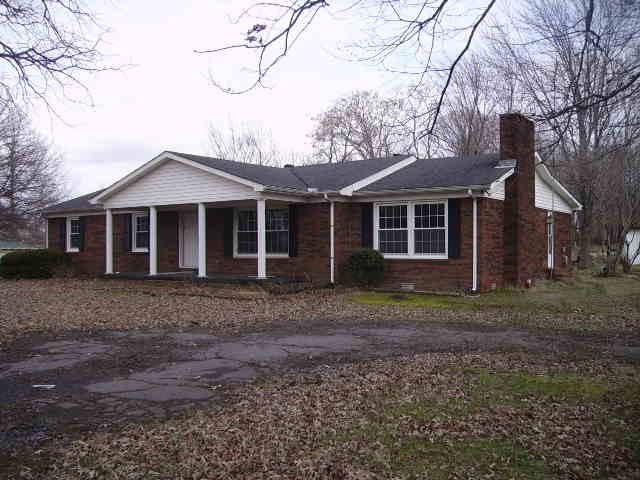 39 Collins Road Red Boiling Springs, TN 37150 - Photo 1 of 12