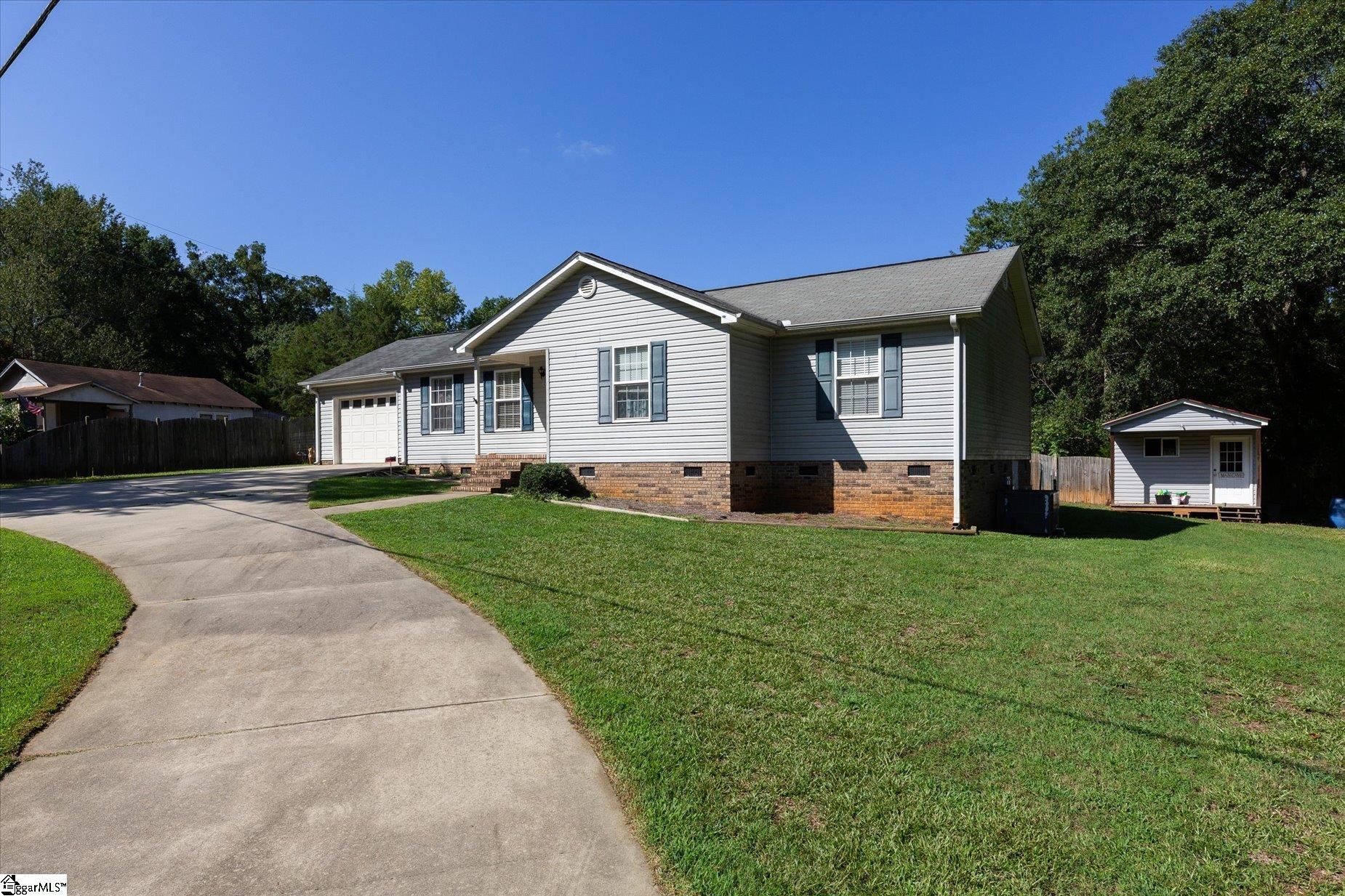 143 Old Vinland School Road Easley, SC 29640 - Photo 2 of 24