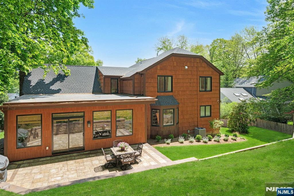 610 North Monroe Street Ridgewood, NJ 07450 - Photo 30 of 33