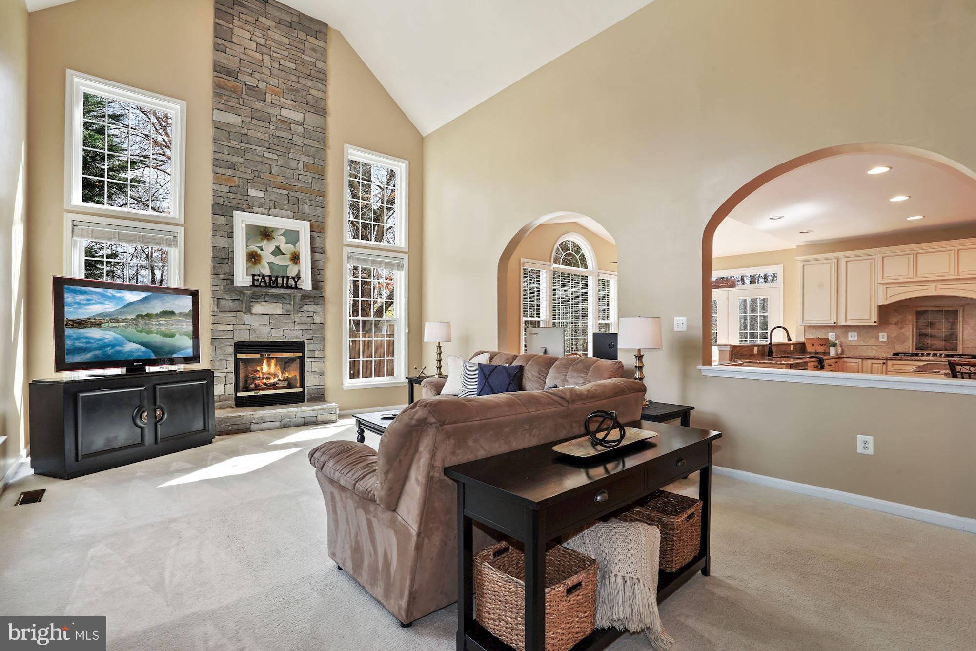 7609 Mcweadon Lane Springfield, VA 22150 - Photo 15 of 64 Family Room