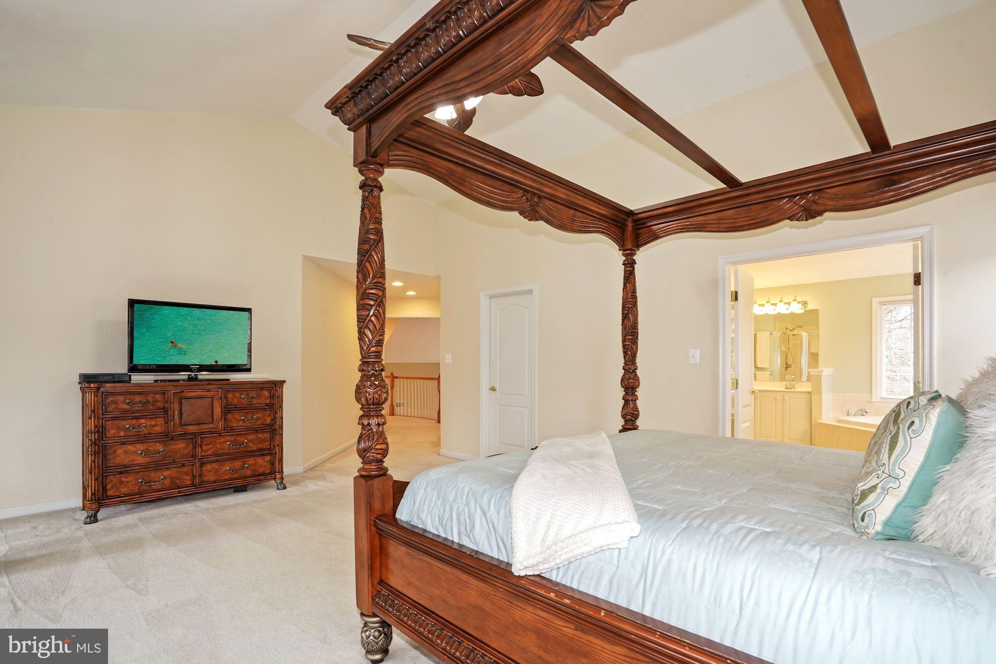 7609 Mcweadon Lane Springfield, VA 22150 - Photo 27 of 64 Master Bedroom