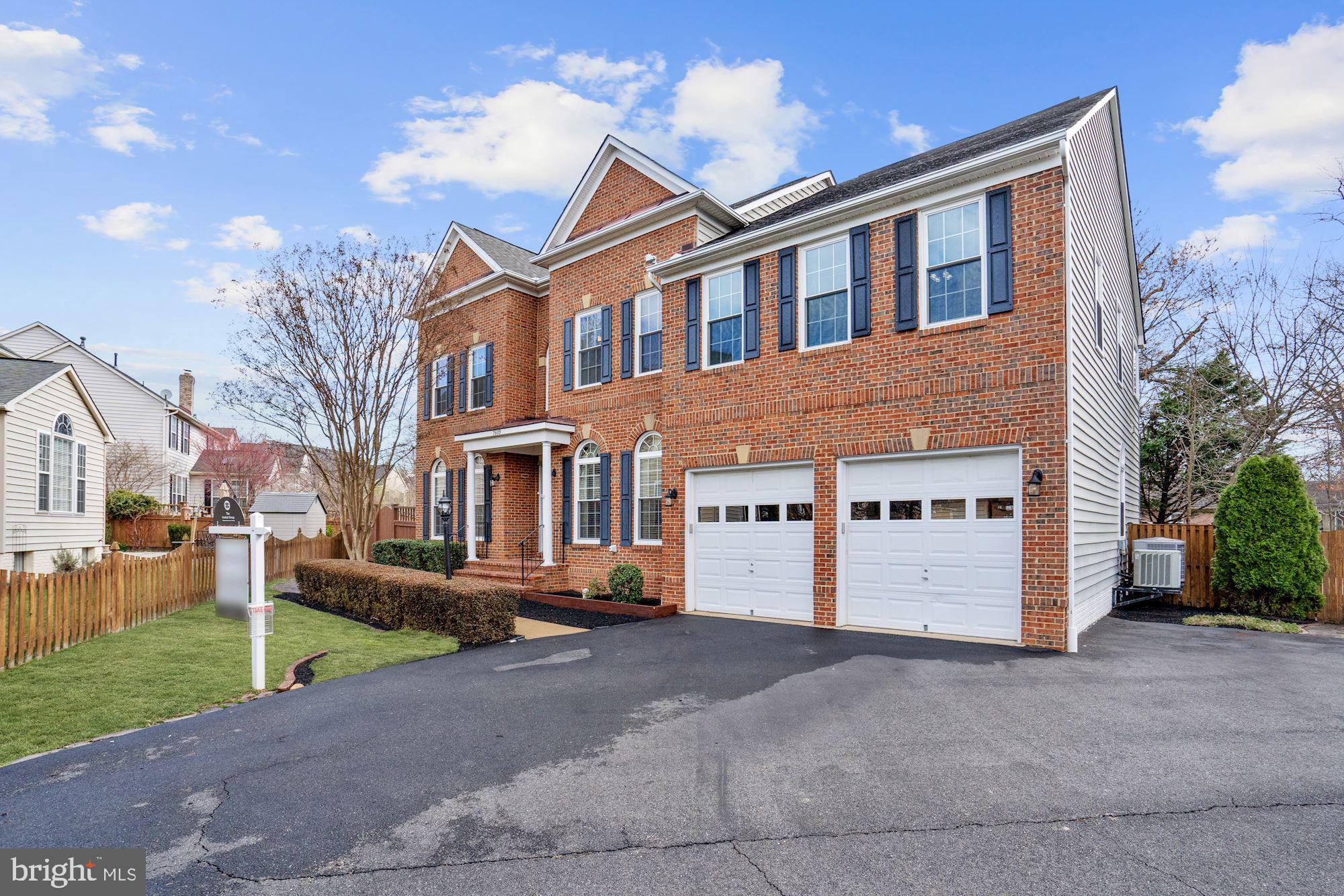 7609 Mcweadon Lane Springfield, VA 22150 - Photo 5 of 64 Exterior Front