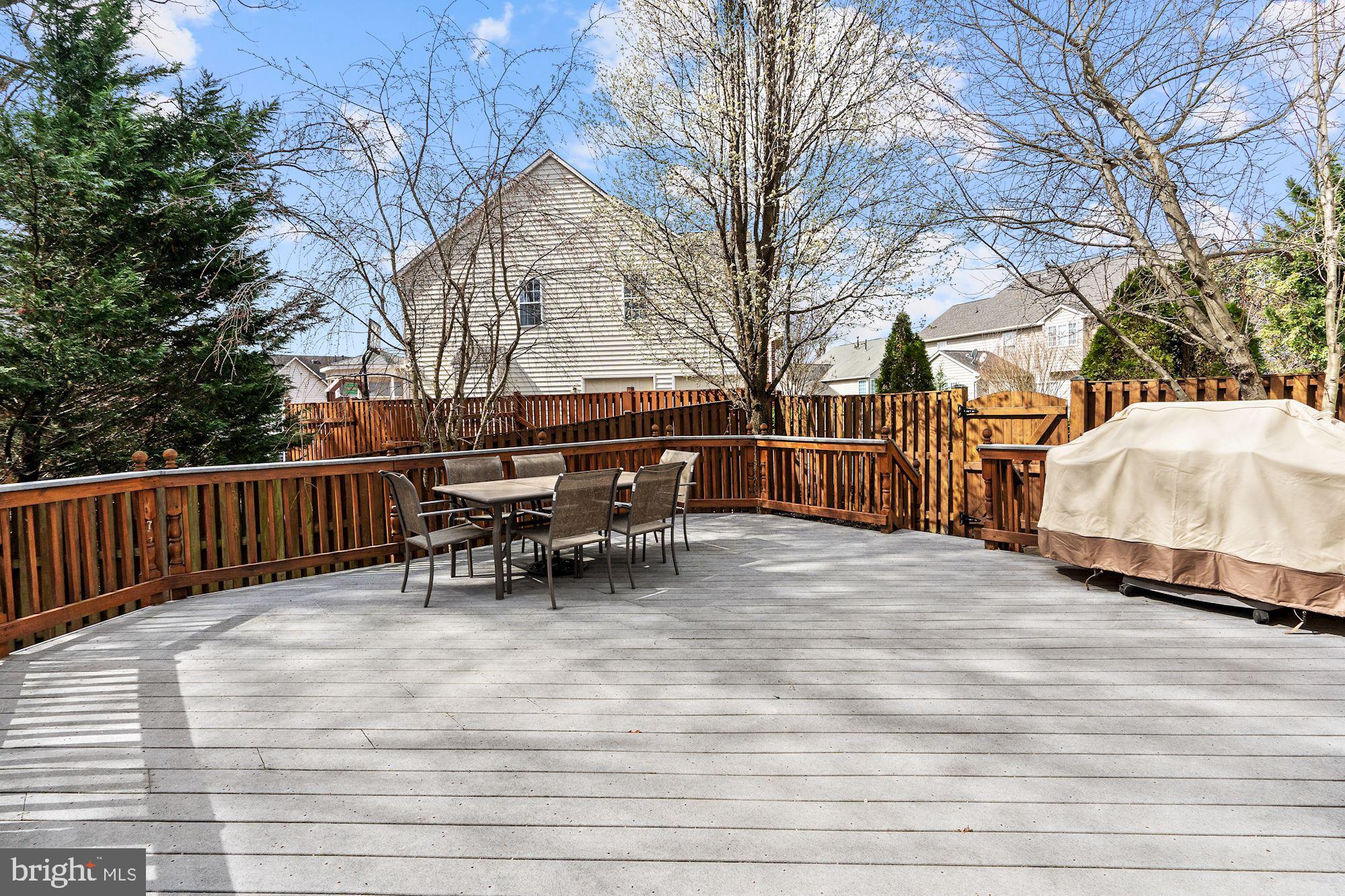 7609 Mcweadon Lane Springfield, VA 22150 - Photo 63 of 64 Exterior Rear