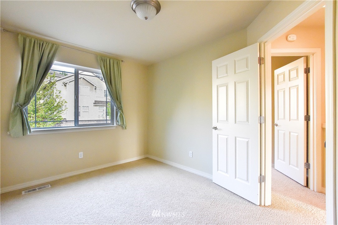 24032 40th Avenue Southeast, Unit 53 Bothell, WA 98021 - Photo 14 of 25