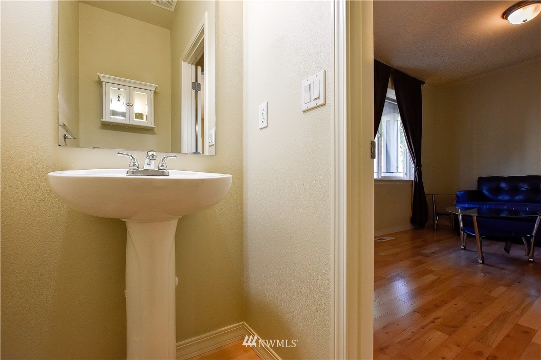 24032 40th Avenue Southeast, Unit 53 Bothell, WA 98021 - Photo 7 of 25