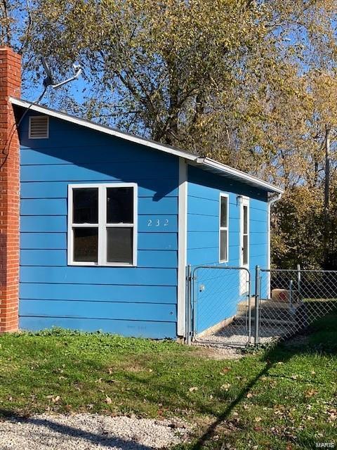 232 Grant Avenue Lebanon, MO 65536 - Photo 2 of 7