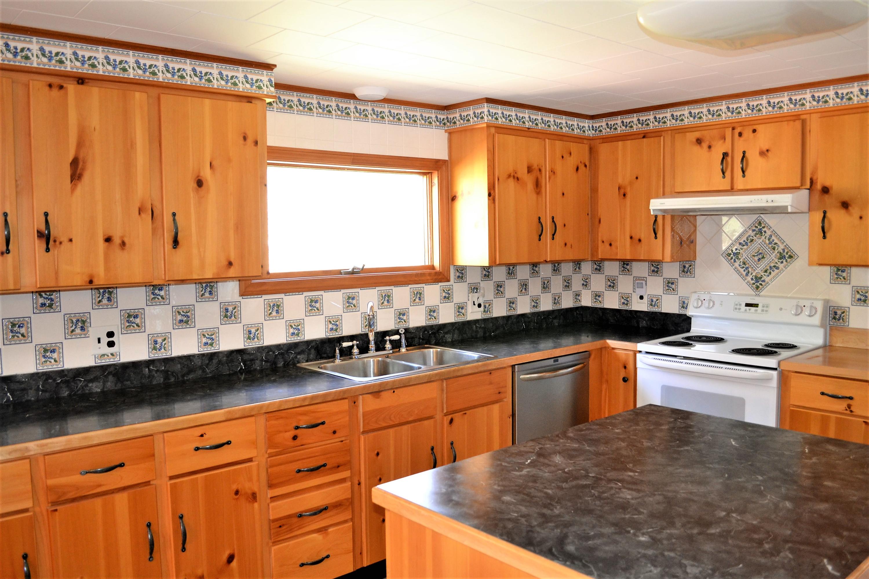 767 Back Ridge Road Penobscot, ME 04476 - Photo 20 of 42 Kitchen